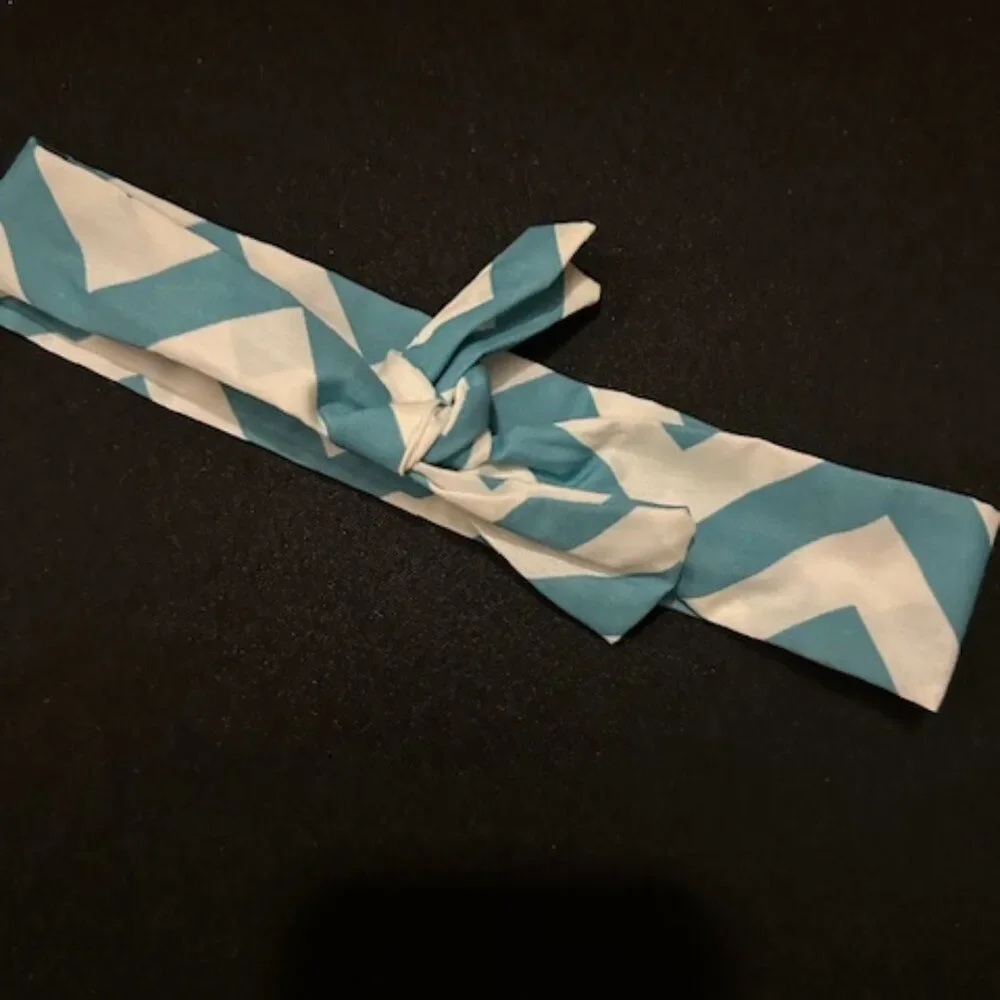 Teal & White Chevron Knot Headband  CTHB4  Handmade NWT Boutique